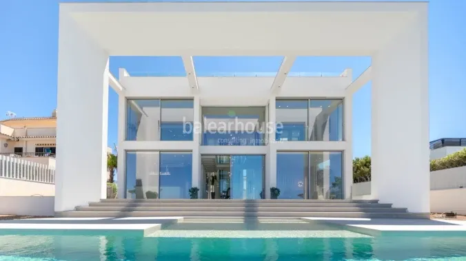 Sensational newly built villa in Port Adriano, which stretches out like a great lookout to the sea — photo 1