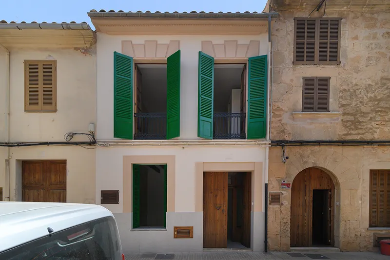 Mediterranean Charm in Llucmajor - House with Patio, Pool and Barbecue — photo 1