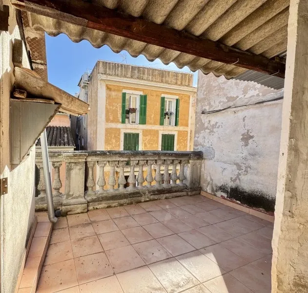 Mallorca Next Properties - Building to Renovate in City Center — photo 1