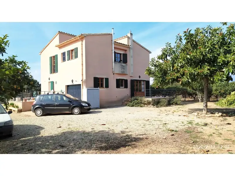 Country house with character, fully legal — photo 3