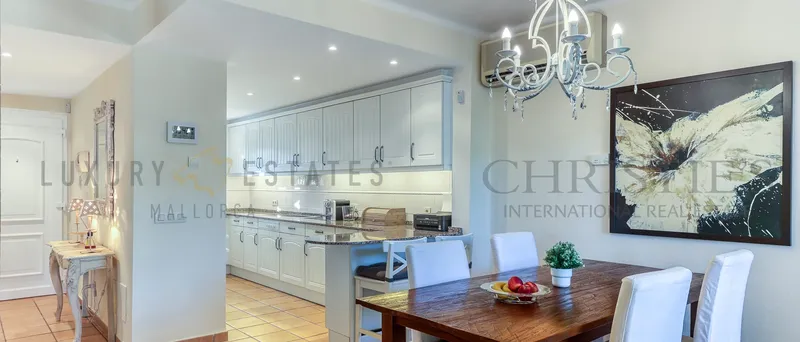 Well-kept terraced house in Camp de Mar on the golf course — photo 3