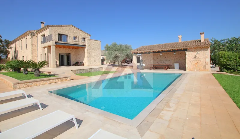 Luxury villa for rent in Porreres — photo 1
