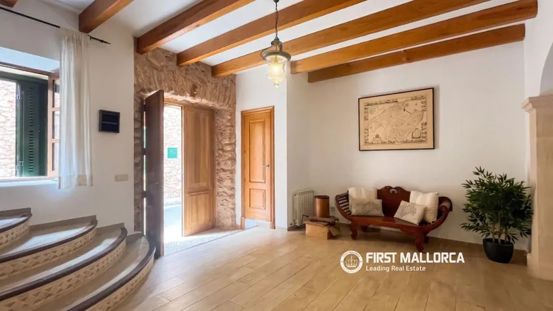 Townhouse for rent in Santa María del Camí, Mallorca — photo 2