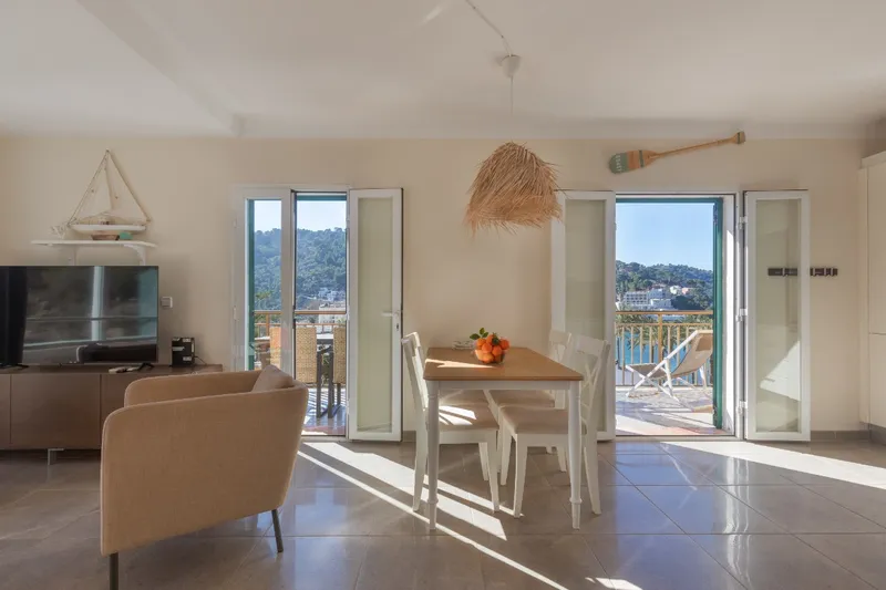 Modern apartment with terrace and tourist rental licence in Port de Sóller — photo 7