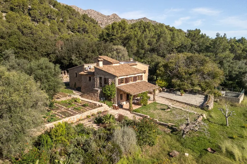 Beautifully Restored Country Home Surrounded by Nature, Within Easy Reach of Pollença — photo 7