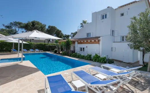 Beautiful villa with rental license in Cala d'Or — photo 1