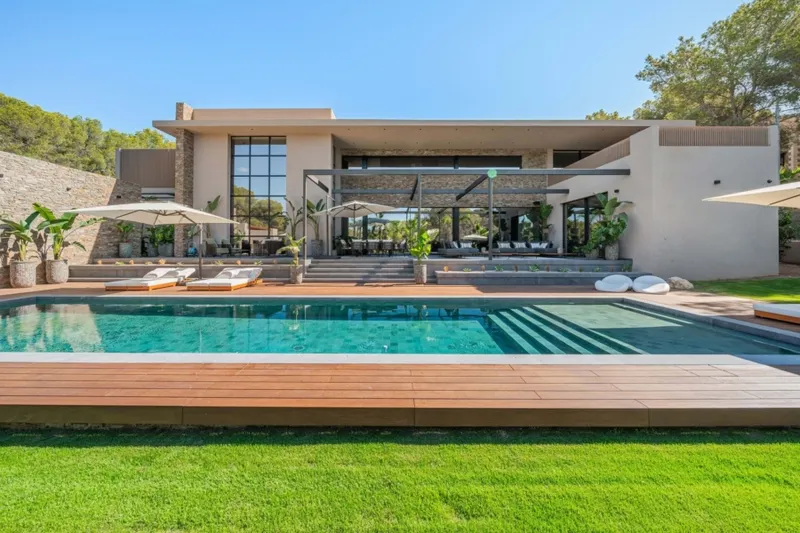 Beautiful Villa in Cap Falco — photo 1
