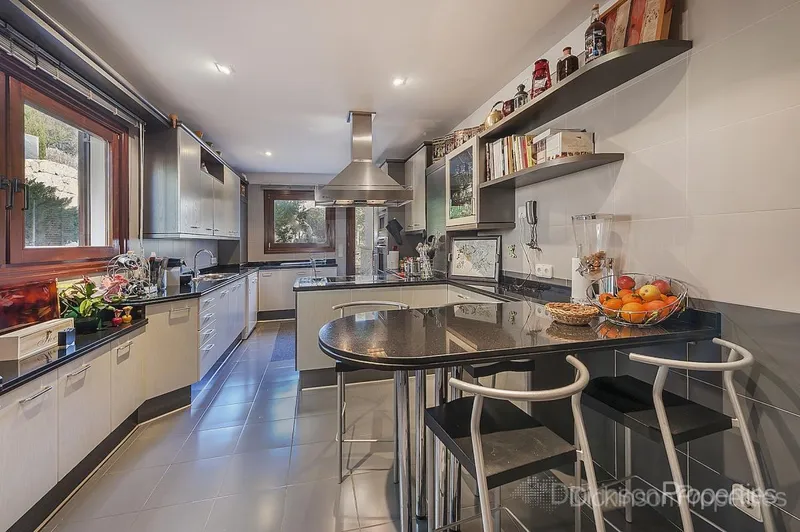 Villa for sale in Port de Pollença, Pollença, Mallorca, Baleares, Spain — photo 4