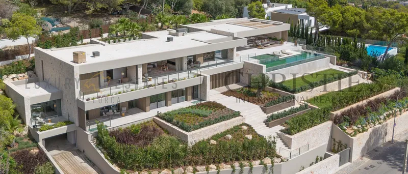 New build luxury villa in Costa d'en Blanes in the southwest of Mallorca with panoramic sea views — photo 1