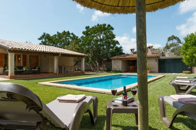 Charming farmhouse with holiday rental license in Pollensa, Mallorca — photo 2