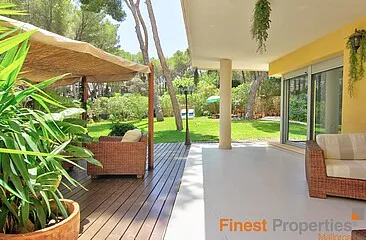 Very well-kept ground floor apartment with large garden in Sol de Mallorca for sale — photo 1