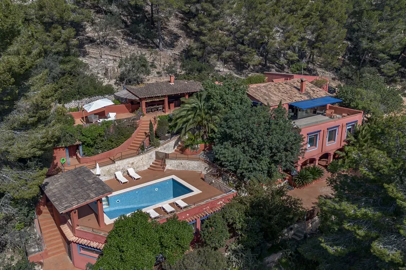 Charming country house with 5 bedrooms, summer kitchen and pool in the hills of Son Font — photo 1
