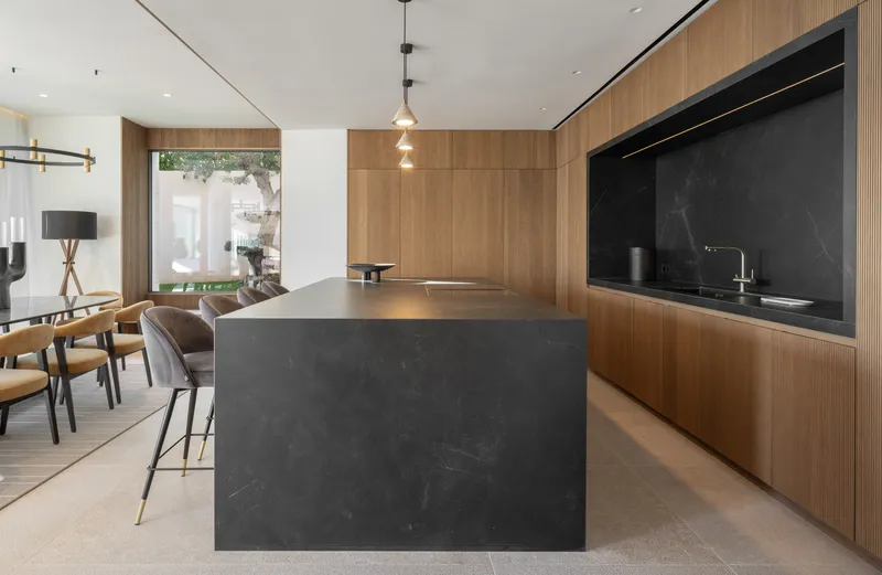 Luxurious new-build villa with sea views in a sought-after residential area — photo 4