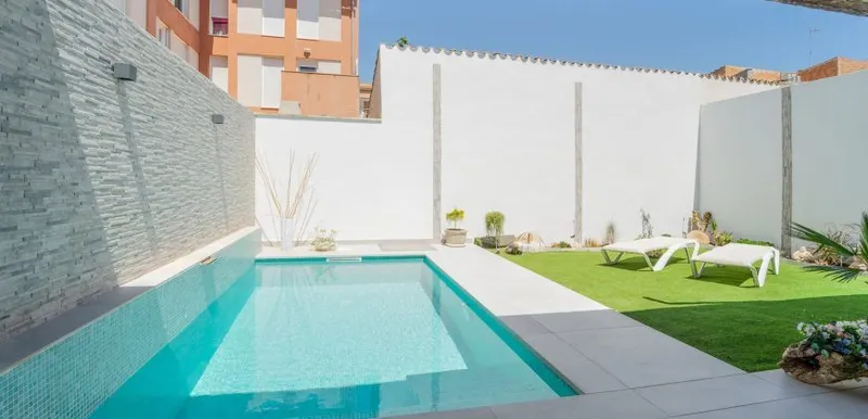 Village house with pool in Campos — 240 m², 5 bedrooms, two independent floors — photo 4