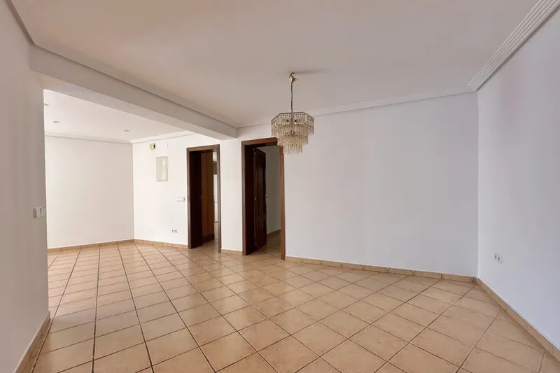 Lovely unfurnished apartment in Sant Agustí — photo 7