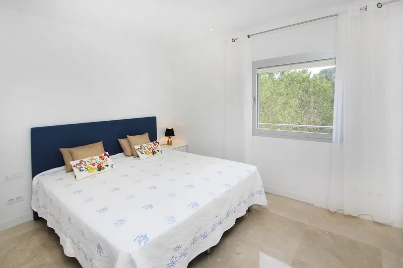 2-bedroom penthouse in luxury residence on the golf course for rent — photo 10