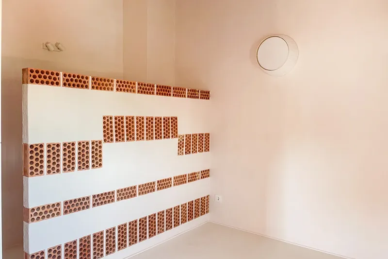 Renovated apartment to passive house standard with 2 bedrooms, patio and castle view — photo 12
