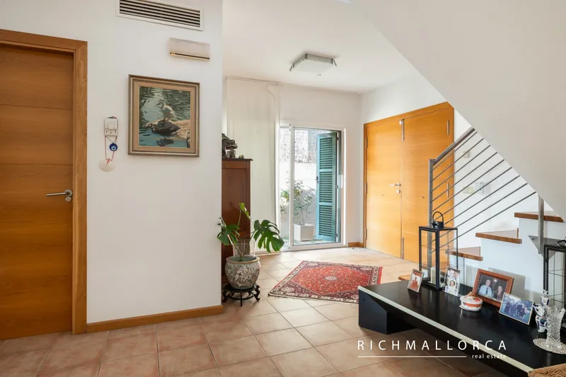 Bright family home with pool for sale in the prestigious pine area of Bonanova — photo 11
