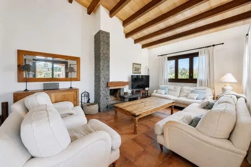 Pollensa, charming country finca with holiday rental license in Pollensa — photo 3