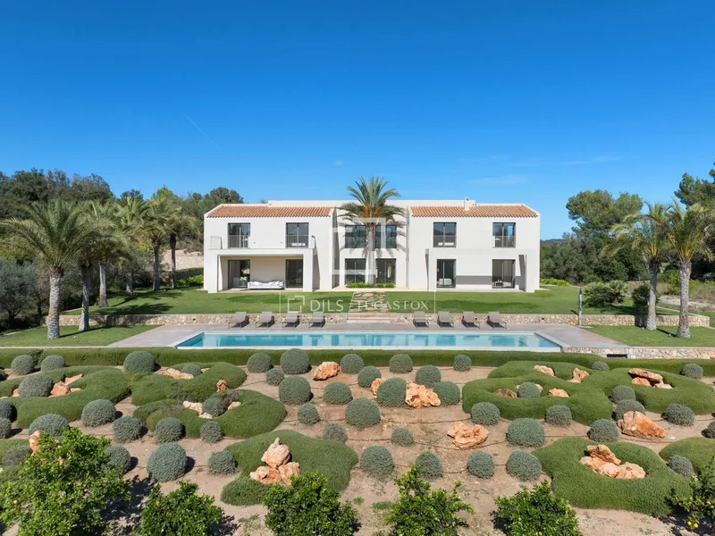 554m² country house with 70m² terrace for sale in Artà — photo 1