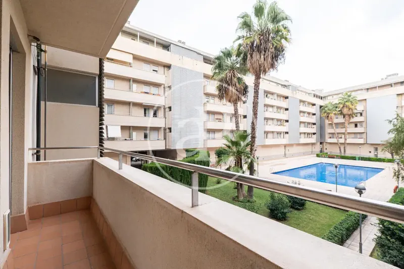 Apartment for rent with communal pool and garage in Palma — photo 3