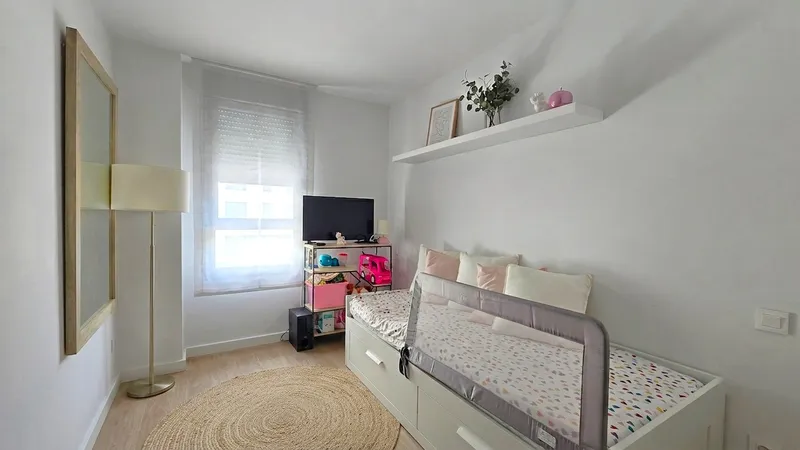 VE-JHRE069 – Elegant Newly Built 3-Bedroom Apartment with Terrace, Parking, Storage Room, Communal Pool & Gym — photo 11