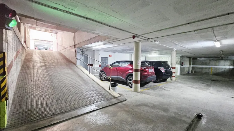 Parking space in Foners: comfortable, safe and well located — photo 10