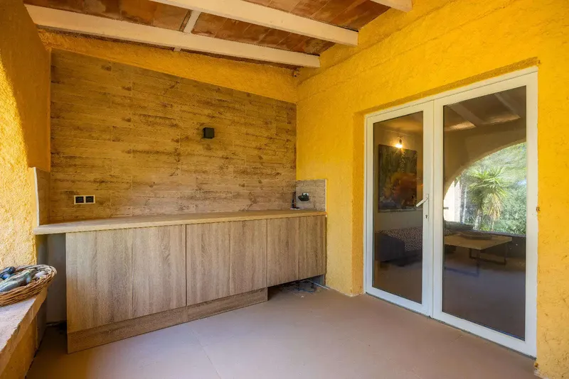 Located in the quiet residential area of Betlem, near the picturesque coastal town of Colònia de Sant Pere (municipality of Artà), it is — photo 5