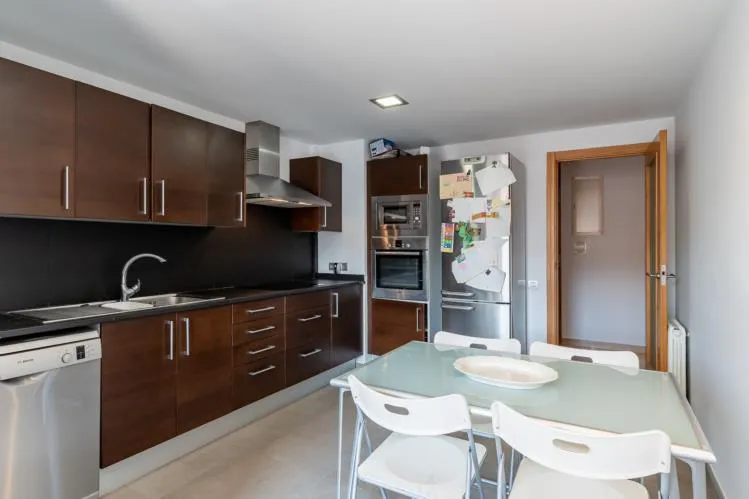 Apartment in Palma de Mallorca, Arch. Luis Salvador area — photo 3