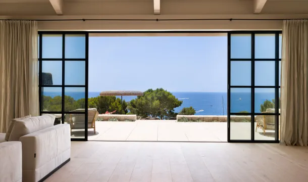 Exclusive villa with unbeatable sea views and large garden in old Bendinat — photo 3