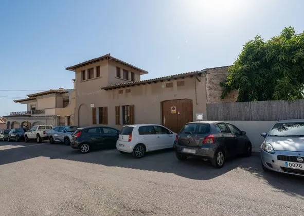 Detached house in Calle de Ramon y Cajal, 131, Centro, Inca — photo 1
