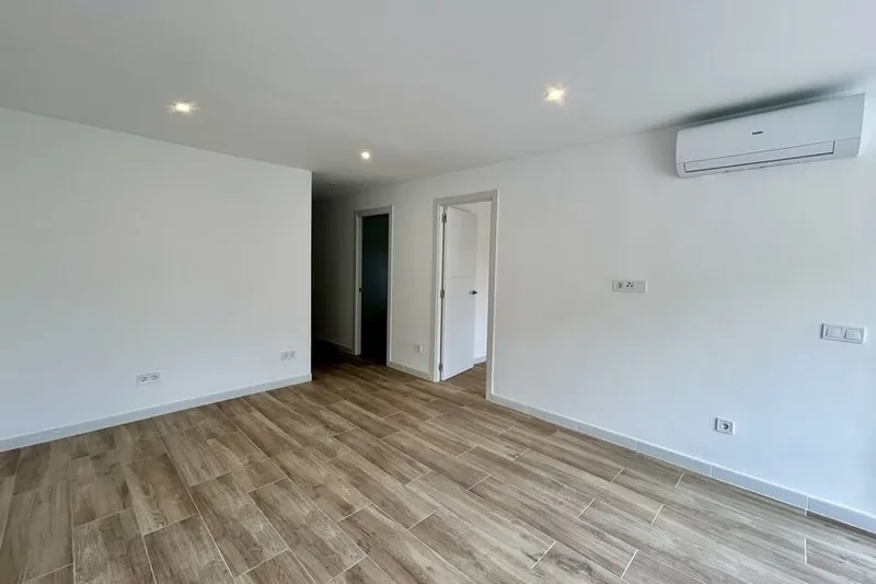 Newly renovated apartment with private garden in San Agustin — photo 10