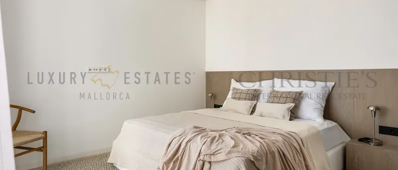 New build penthouse in San Agusti near Palma with sea and harbor views — photo 9