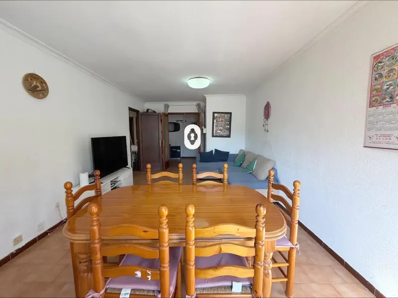 Spacious first floor with elevator and parking space for sale in a quiet community of only three floors — photo 4