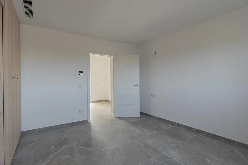 New construction villa — photo 10