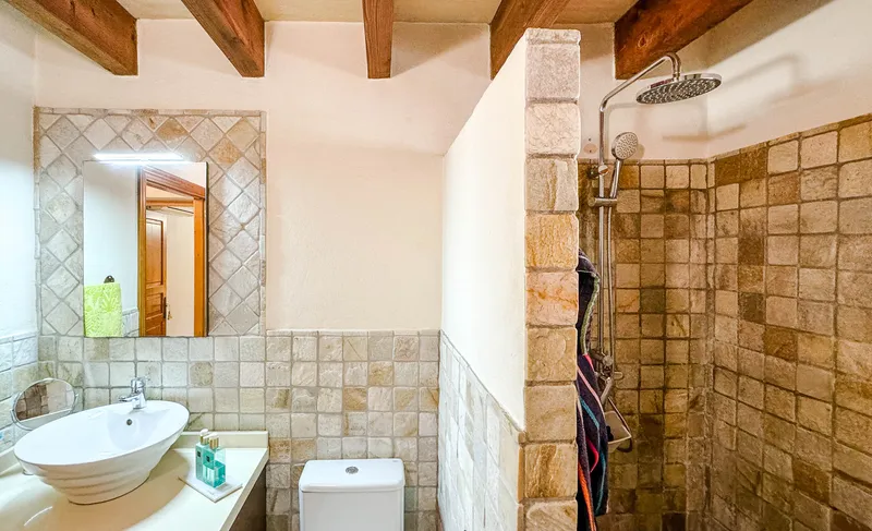 Mediterranean finca with panoramic views and guest house — photo 11