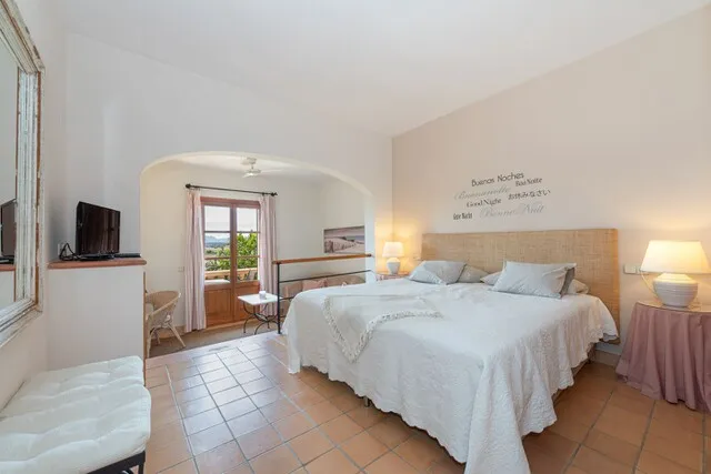 Beautiful rustic finca for sale in Petra, Central Mallorca — photo 9