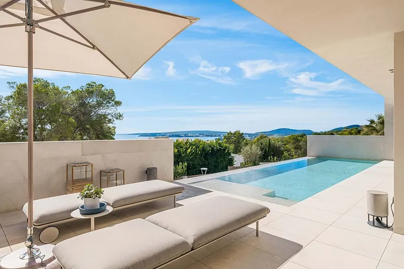 Newly built villa with two swimming pools in Portals Nous — photo 1