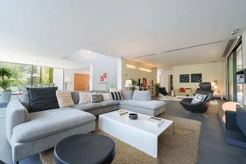 Holiday and seasonal rental: Chalet for rent available during the summer months in Son Vida — photo 4