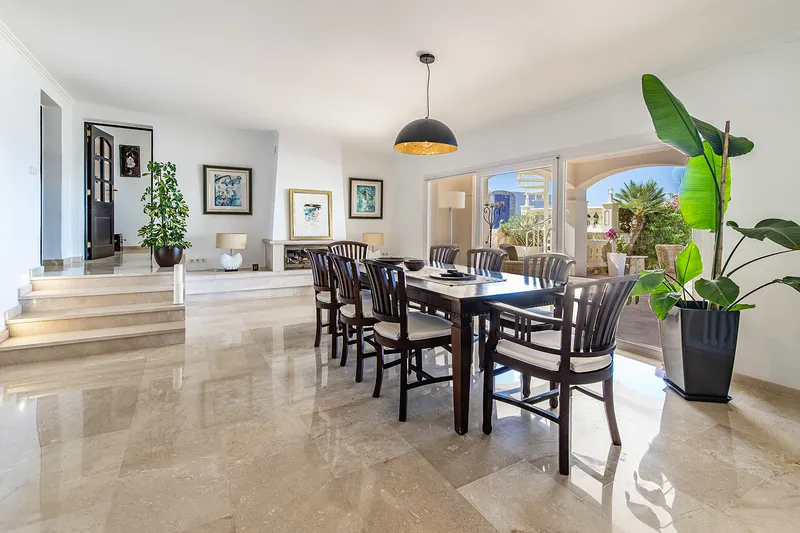 Villa with Guest Apartment for Sale in Port Andratx — photo 3