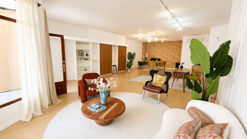Commercial premises of 92 m2 in Puerto Pollensa — photo 1