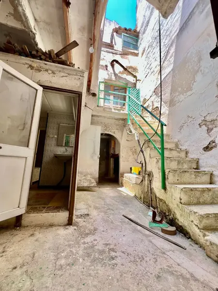 Investment Opportunity in Felanitx: Two Independent Fincas with Great Renovation Potential — photo 12