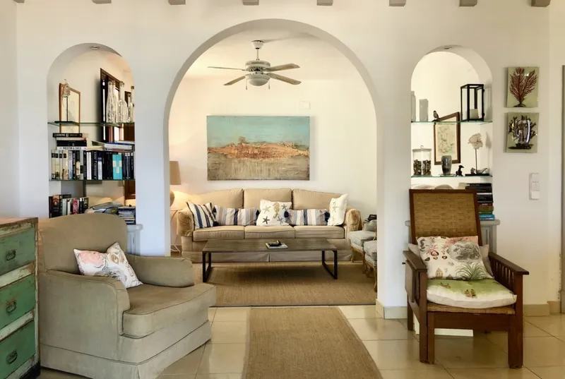 Charming house on the seafront in Ciudad Jardín — photo 6