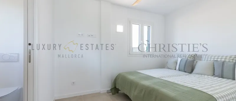 New build villa in Sa Rapita in the south of Mallorca with partial sea views — photo 8