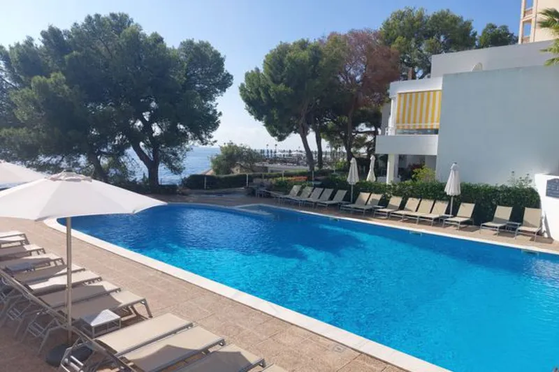 Illetas – First line flat with sea access — photo 1