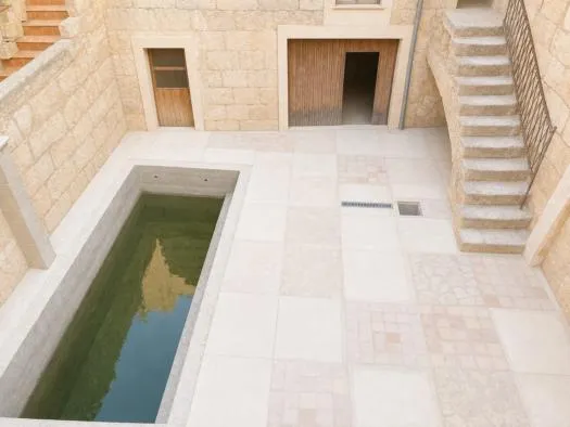 House, 4 beds, 200 m² — photo 1
