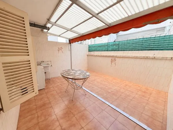 Apartment in Plaza de Serralta, Camp d'En Serralta — photo 1