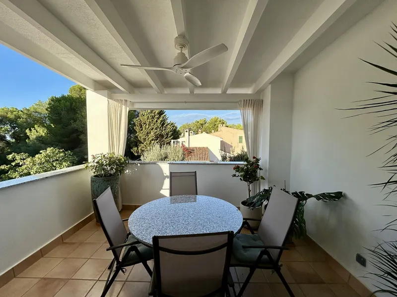 Charming townhouse with garden, conservatory, terraces and communal pool — photo 2