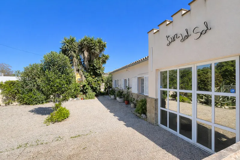 House with garden and terrace in the center of Santa Ponsa — photo 2