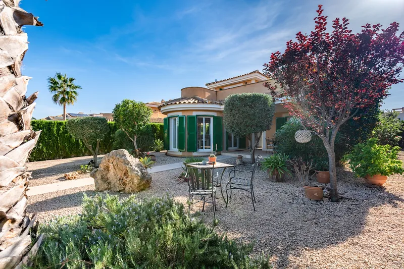 Mediterranean oasis of well-being - villa with large garden and communal pool in Cala Murada — photo 1